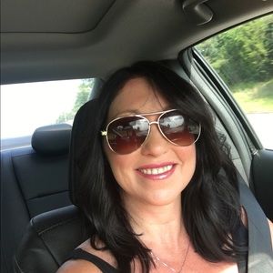 Meet your Posher, Rhonda